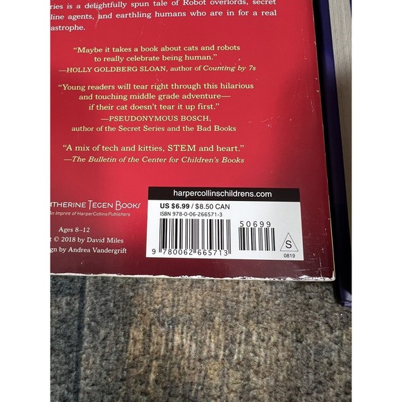 Cats vs. Robots #1: This Is War and #2: Now With Fleas Margaret Stohl & Peterson - Picture 6 of 7